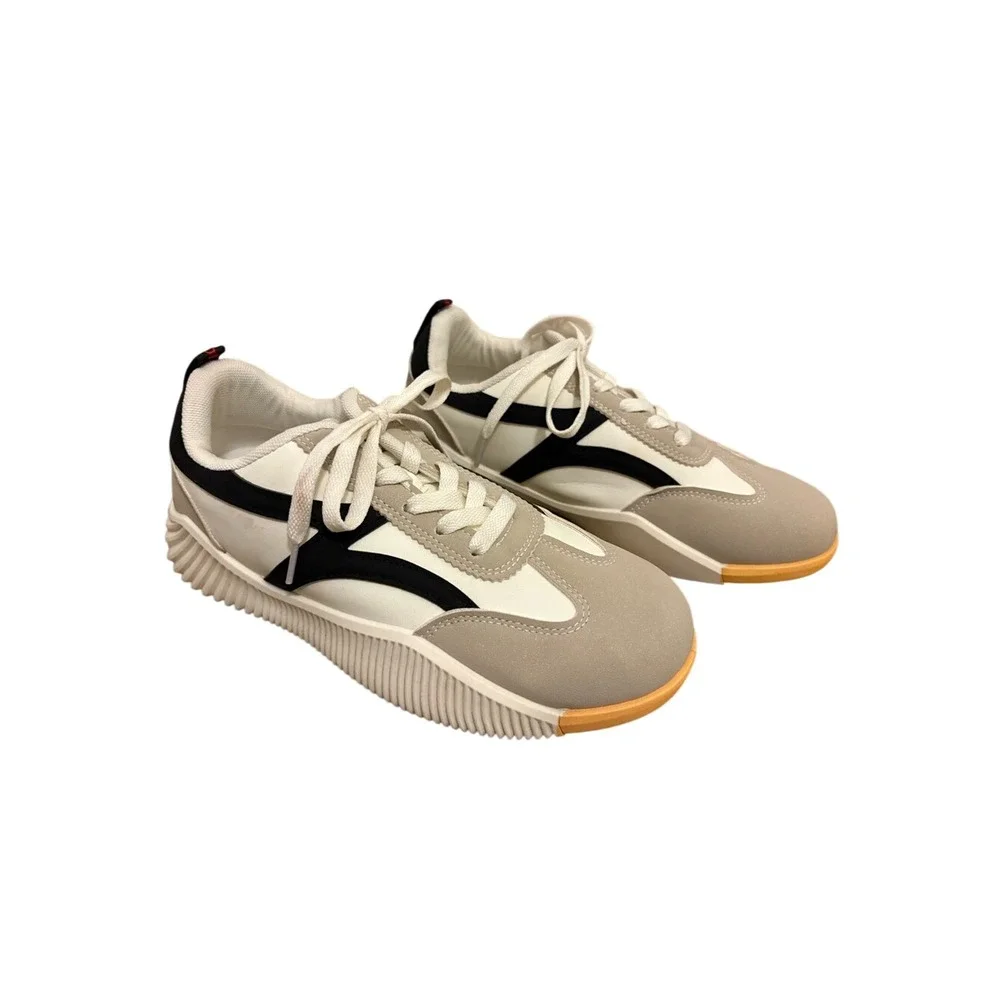 De Florence Casual Lace-Up Sneakers in Beige and‎ Black